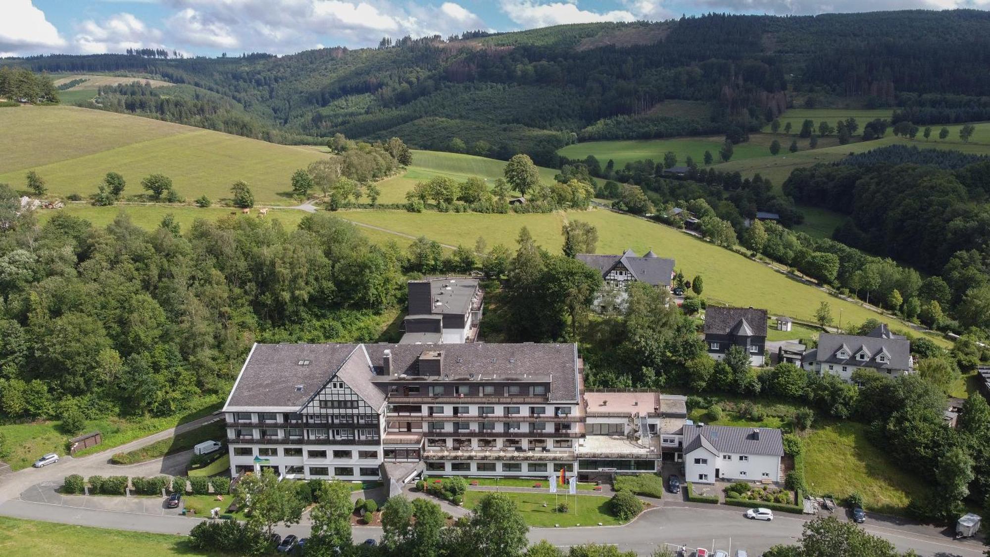 Sauerland Alpin Hotel Schmallenberg Eksteriør billede